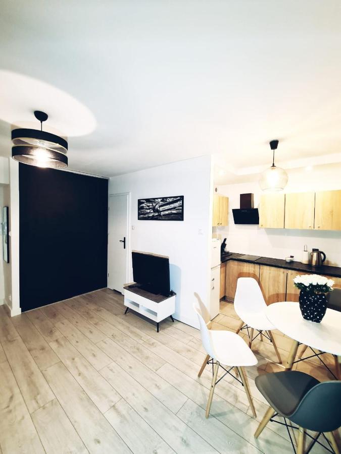 شقة Apartament Parkowy مارونجوفو المظهر الخارجي الصورة
